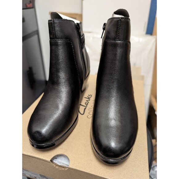 Clarks Women's Boots Emily 2 Belle Leather Black Leather Bootie Size 5.5 M - Picture 3 of 9